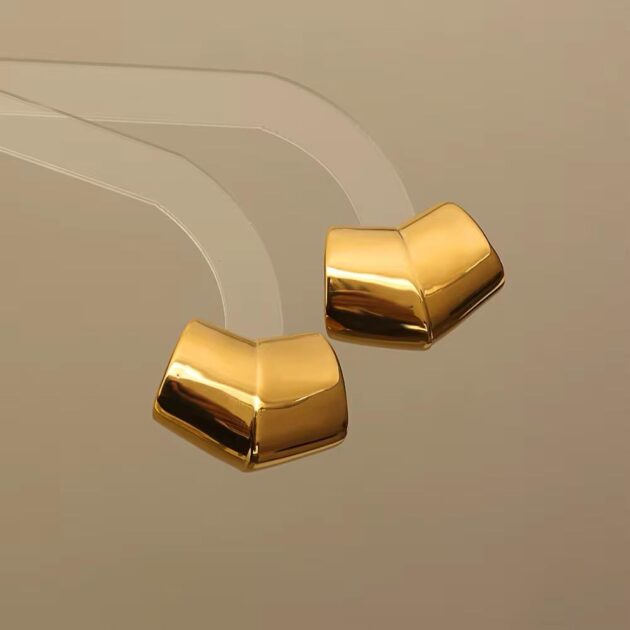 Curve Earrings - Image 2